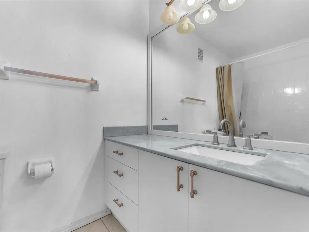 9850 NW 57TH Manor Coral Springs, FL 33076