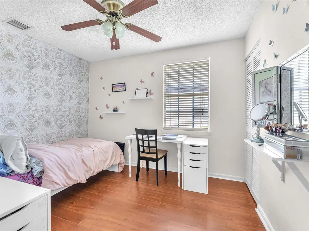 9850 NW 57TH Manor Coral Springs, FL 33076