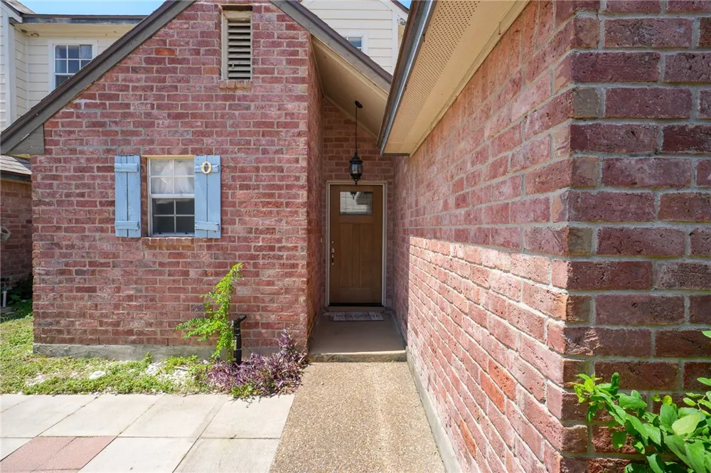 1001 W Bayview Boulevard #O Portland, TX 78374