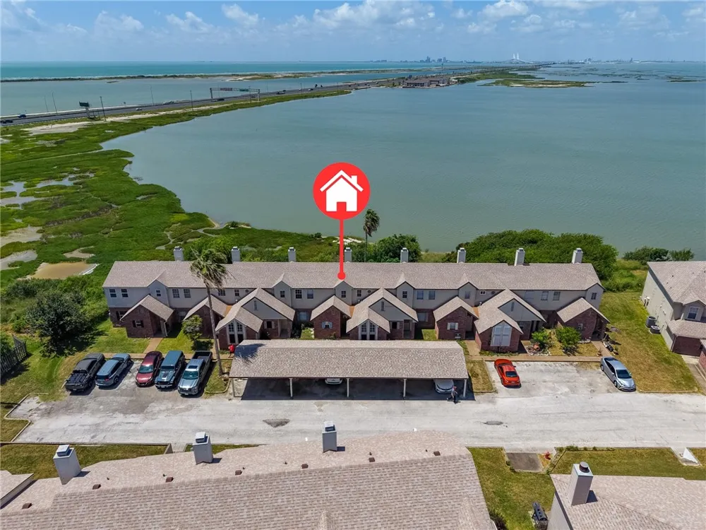 1001 W Bayview Boulevard #O Portland, TX 78374
