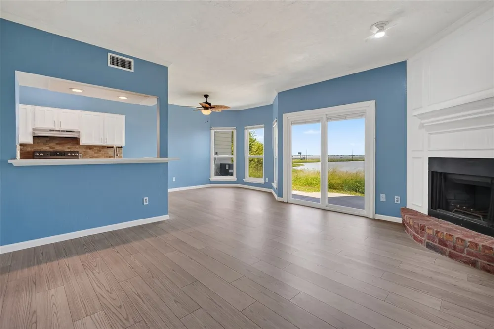 1001 W Bayview Boulevard #O Portland, TX 78374