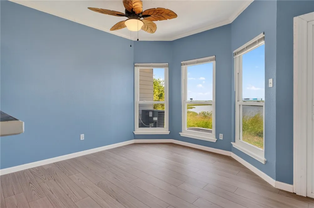 1001 W Bayview Boulevard #O Portland, TX 78374