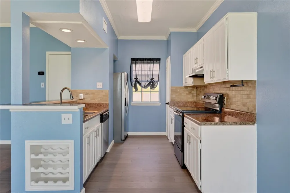1001 W Bayview Boulevard #O Portland, TX 78374