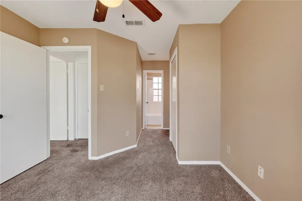 1001 W Bayview Boulevard #O Portland, TX 78374