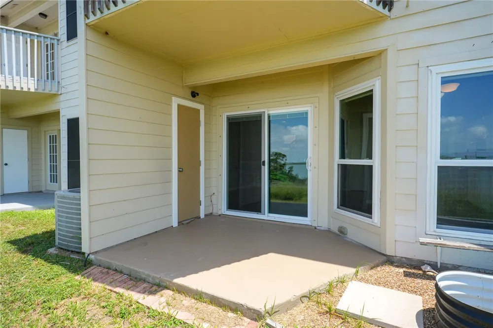 1001 W Bayview Boulevard #O Portland, TX 78374