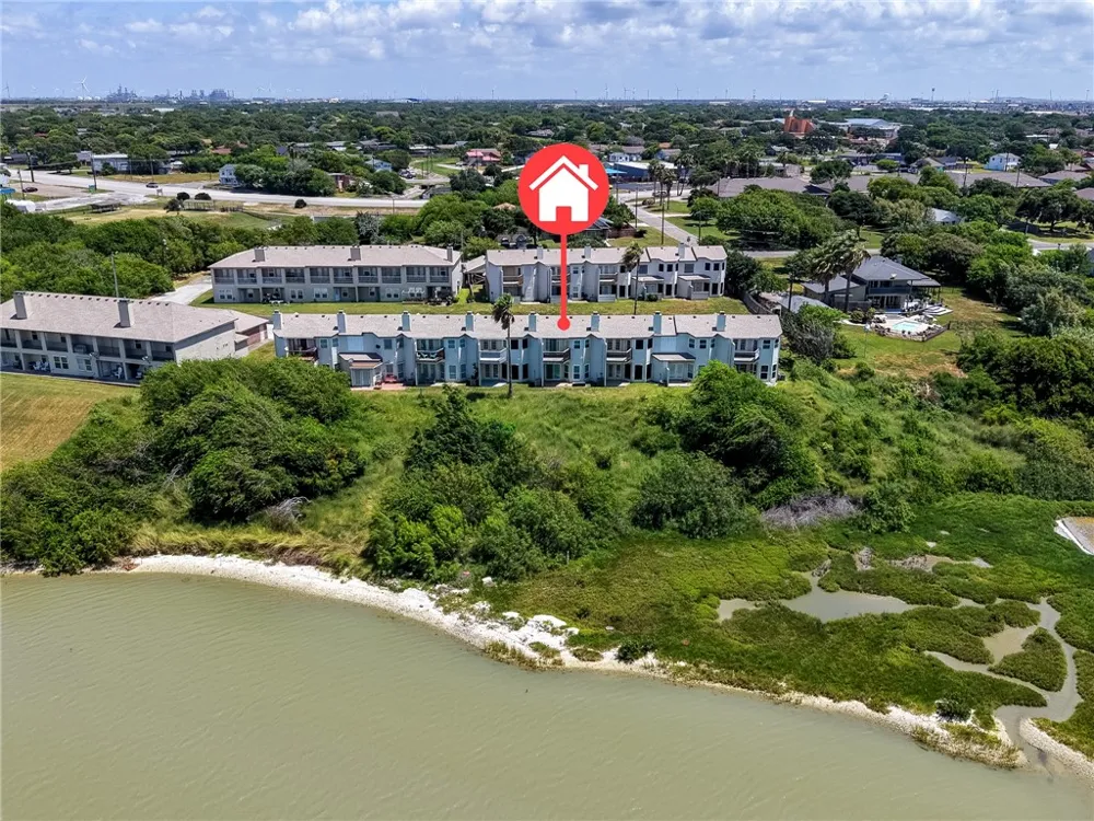 1001 W Bayview Boulevard #O Portland, TX 78374