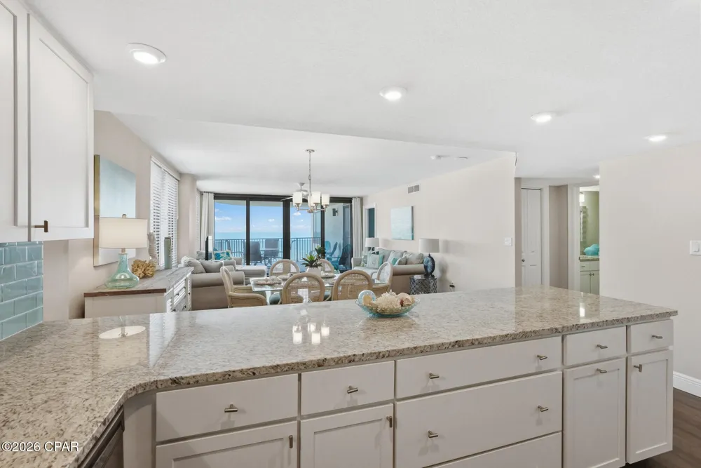 6201 Thomas Drive #702 Panama City, FL 32408