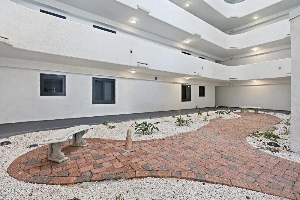6201 Thomas Drive #702 Panama City, FL 32408