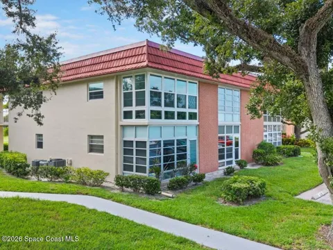 32 Pine Arbor Lane #205