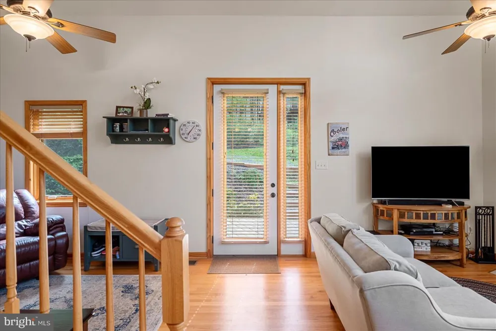 218 NELSON WAY Basye, VA 22810