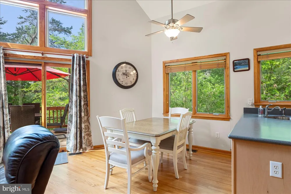 218 NELSON WAY Basye, VA 22810