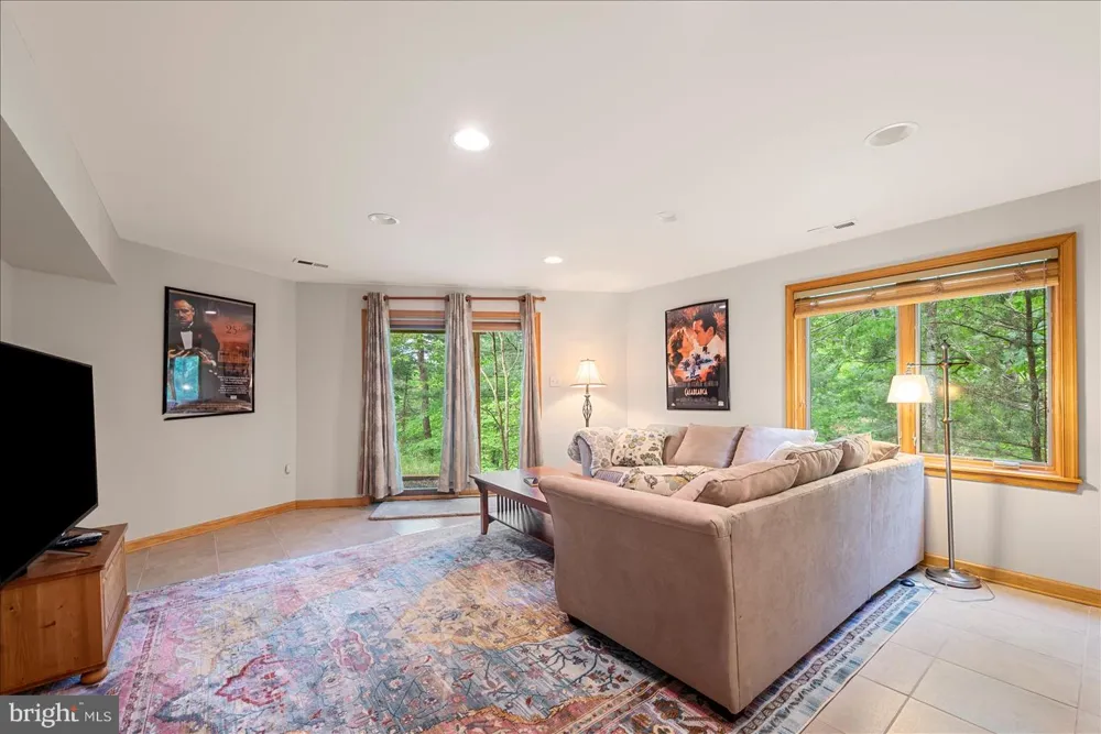 218 NELSON WAY Basye, VA 22810