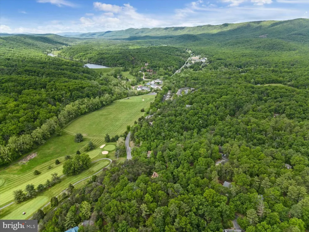 218 NELSON WAY Basye, VA 22810