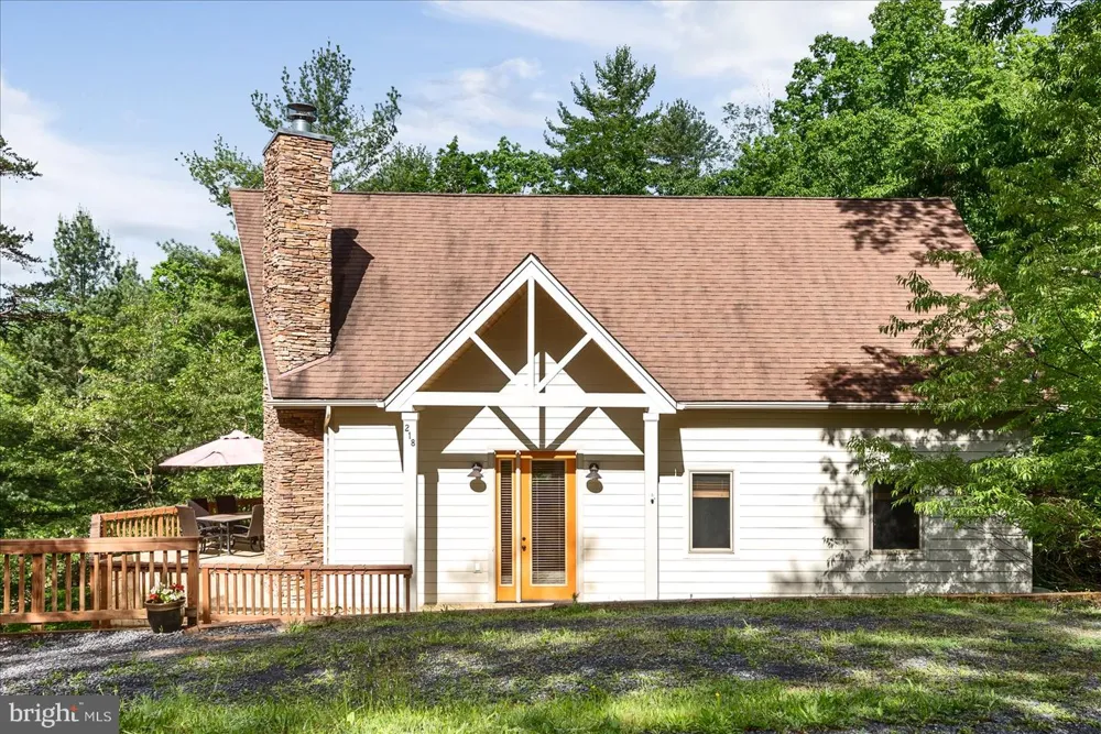 218 NELSON WAY Basye, VA 22810