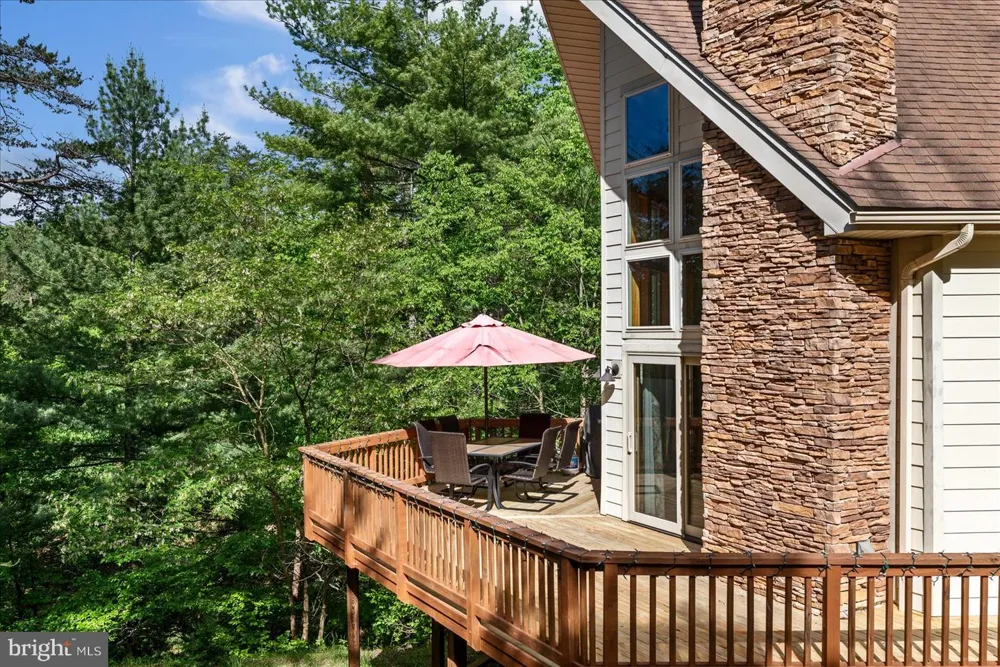 218 NELSON WAY Basye, VA 22810