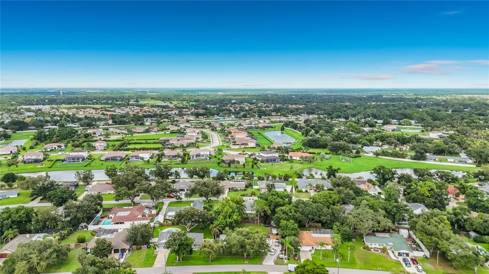 1953 ROLLING GREEN CIRCLE Sarasota, FL 34240