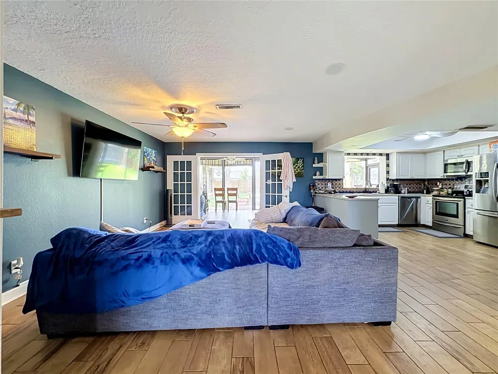 1953 ROLLING GREEN CIRCLE Sarasota, FL 34240