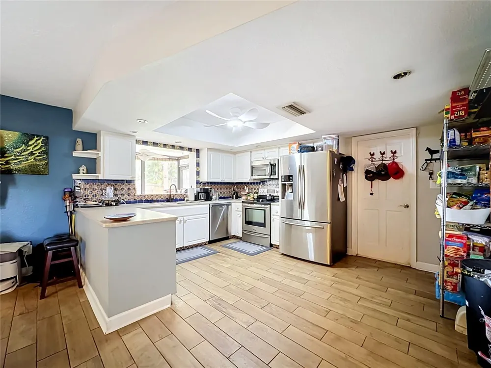 1953 ROLLING GREEN CIRCLE Sarasota, FL 34240