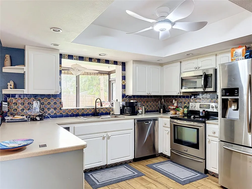 1953 ROLLING GREEN CIRCLE Sarasota, FL 34240