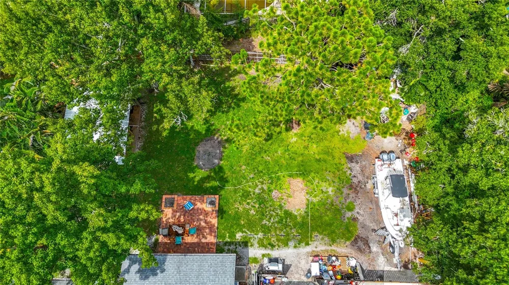 1953 ROLLING GREEN CIRCLE Sarasota, FL 34240