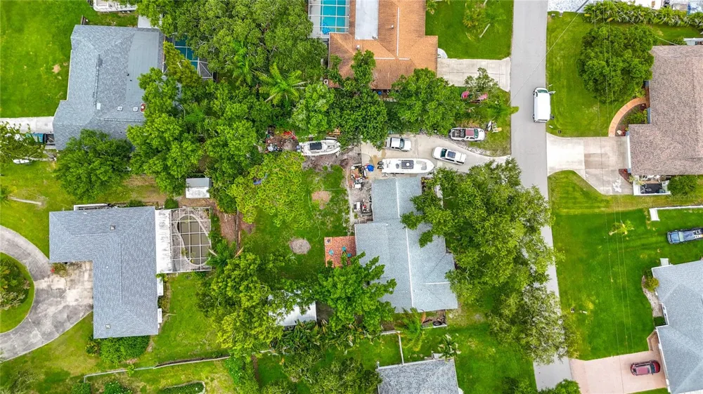 1953 ROLLING GREEN CIRCLE Sarasota, FL 34240