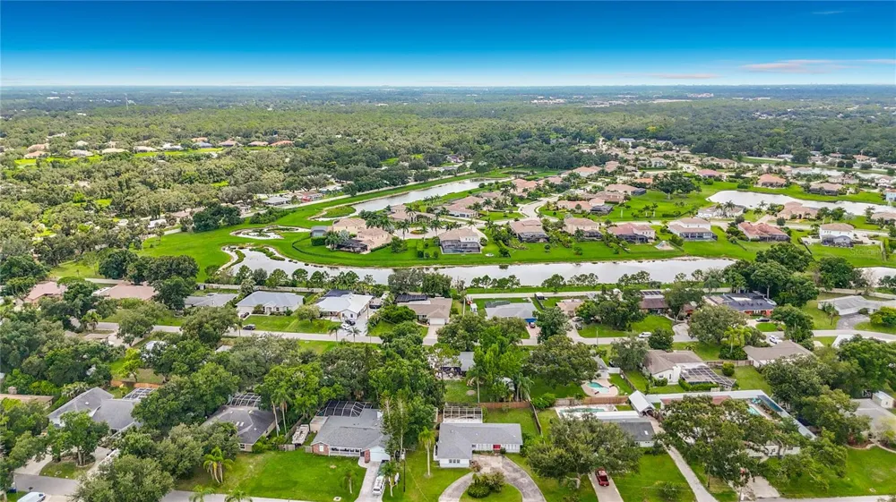 1953 ROLLING GREEN CIRCLE Sarasota, FL 34240
