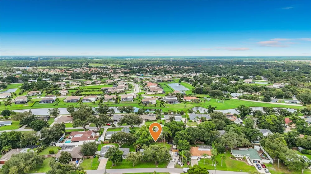 1953 ROLLING GREEN CIRCLE Sarasota, FL 34240