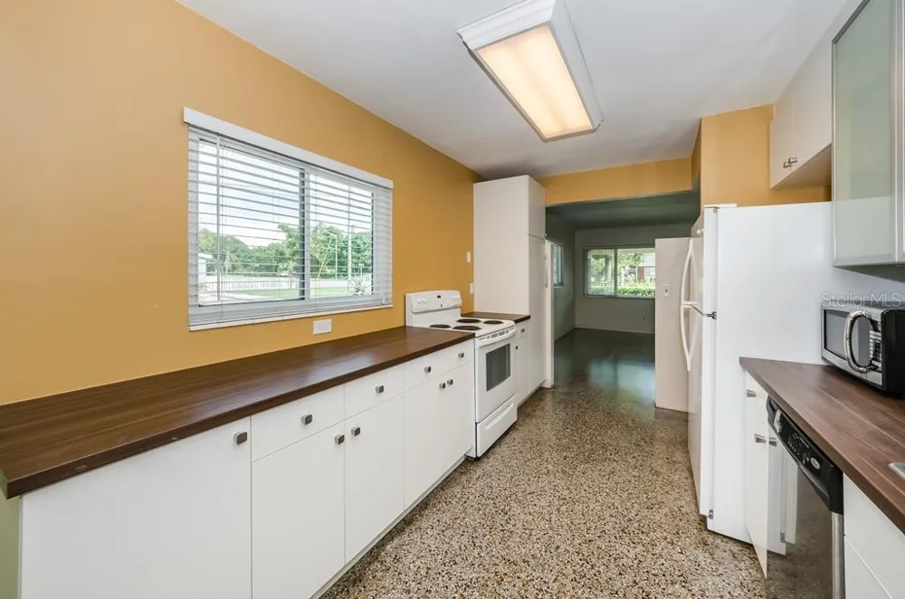5401 5TH AVENUE St Petersburg, FL 33710