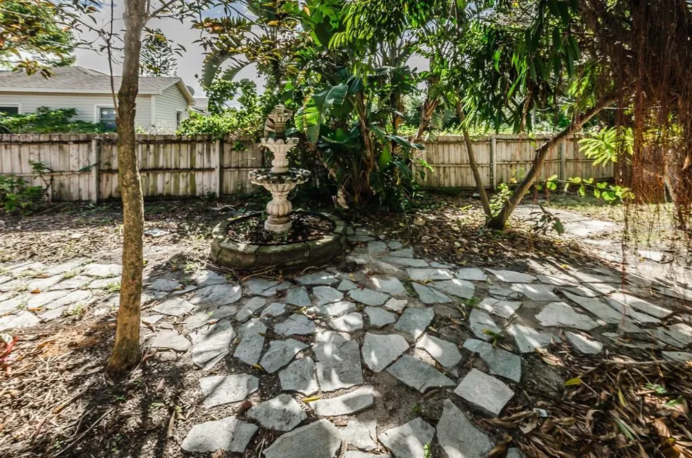 5401 5TH AVENUE St Petersburg, FL 33710