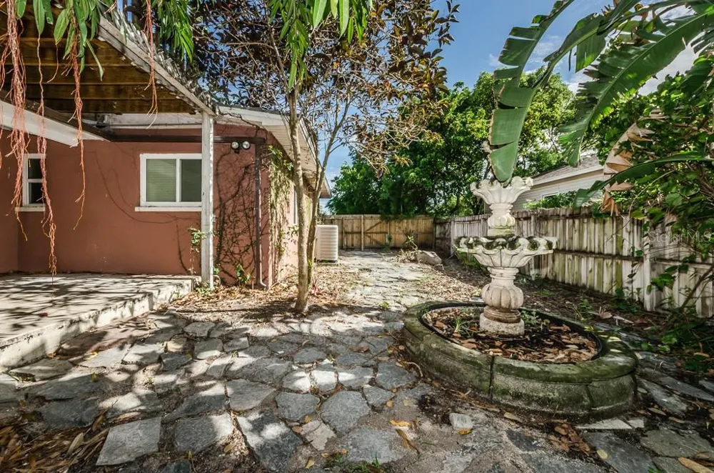 5401 5TH AVENUE St Petersburg, FL 33710