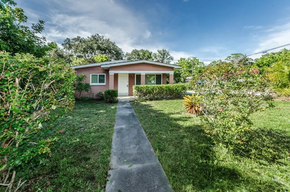 5401 5TH AVENUE St Petersburg, FL 33710