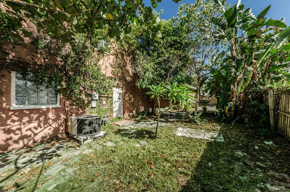 5401 5TH AVENUE St Petersburg, FL 33710