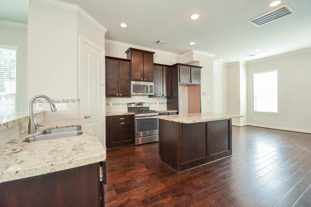 1610 Parker Street Houston, TX 77007