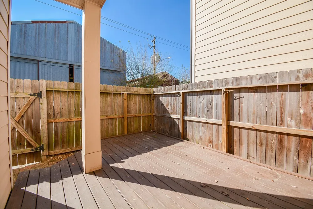 1610 Parker Street Houston, TX 77007