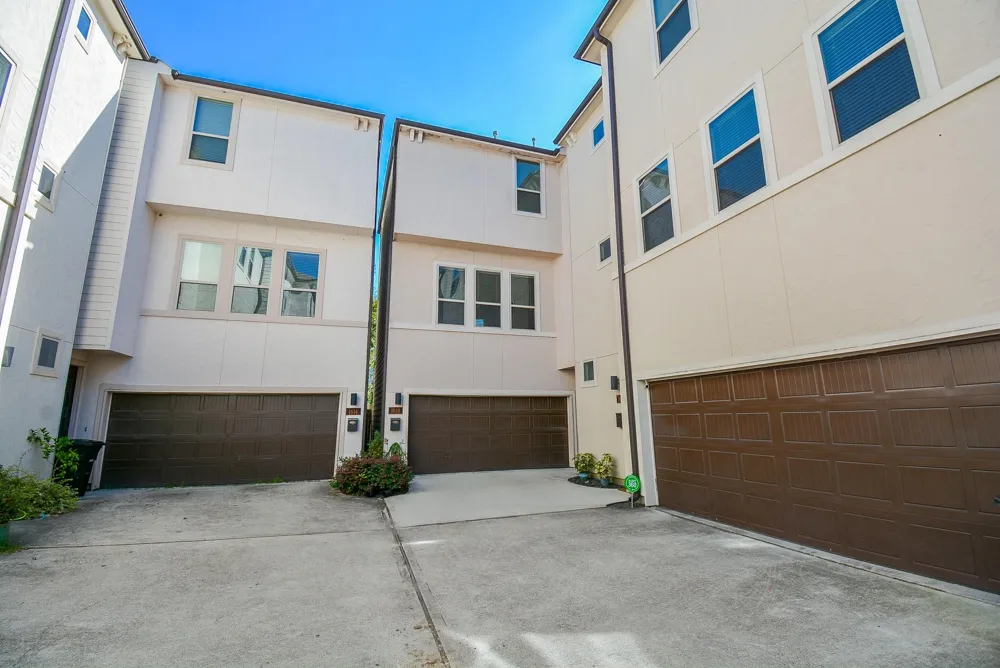 1610 Parker Street Houston, TX 77007