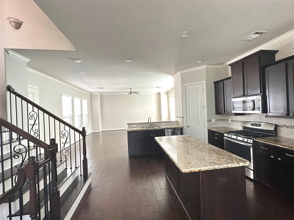 1610 Parker Street Houston, TX 77007