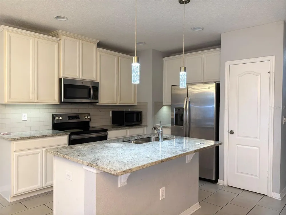 1031 FLOWING TIDE DRIVE Orlando, FL 32828