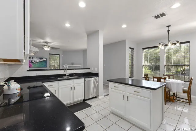 6521 Ashby Pt Live Oak, TX 78233