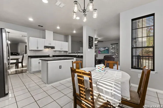 6521 Ashby Pt Live Oak, TX 78233