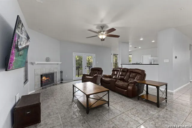 6521 Ashby Pt Live Oak, TX 78233