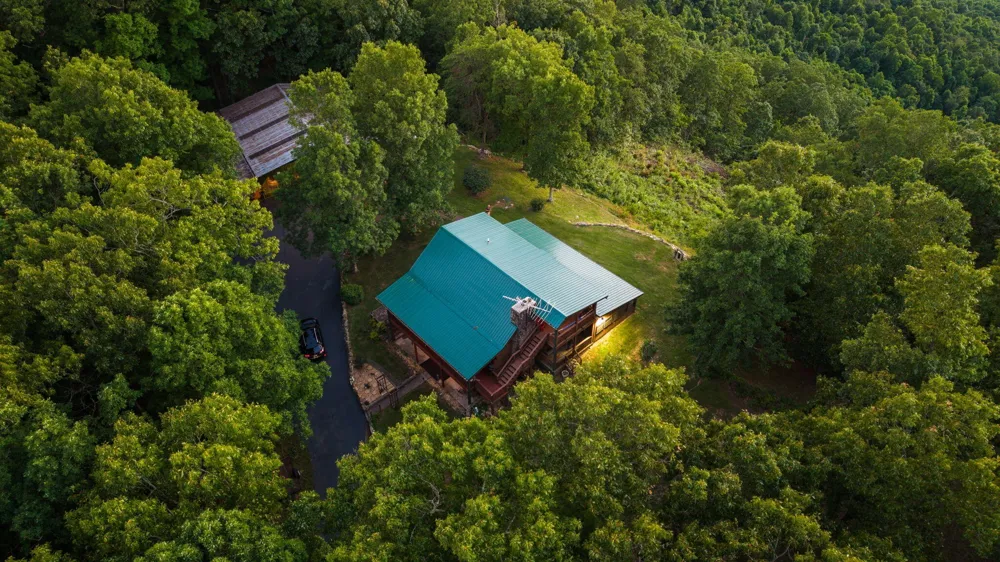 863 Porch Rock Road Pikeville, TN 37367