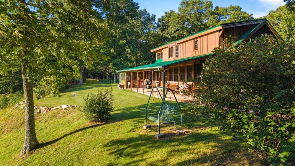 863 Porch Rock Road Pikeville, TN 37367