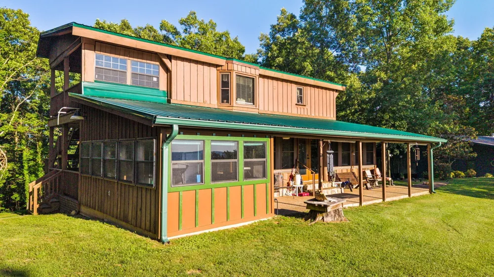 863 Porch Rock Road Pikeville, TN 37367