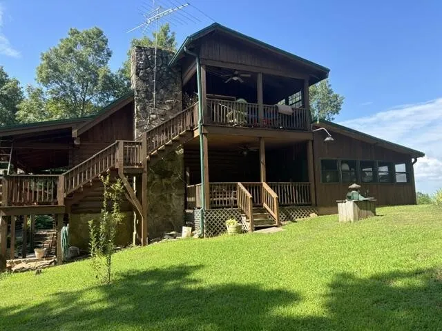 863 Porch Rock Road Pikeville, TN 37367