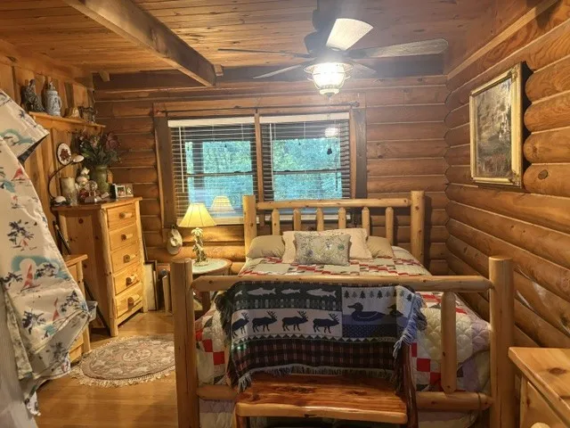 863 Porch Rock Road Pikeville, TN 37367