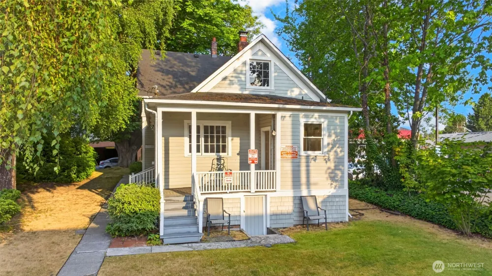 115 3rd Avenue Edmonds, WA 98020
