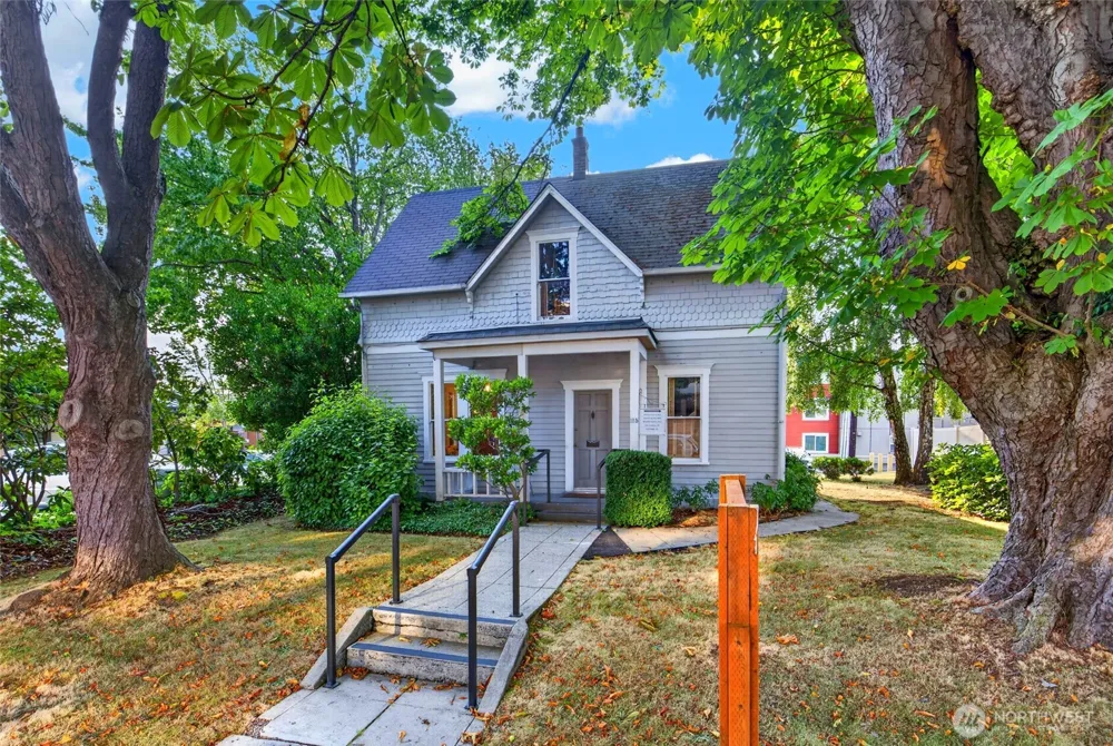 115 3rd Avenue Edmonds, WA 98020