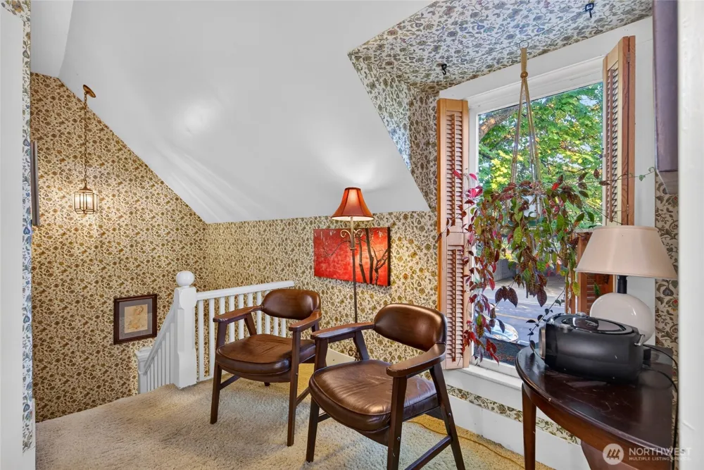 115 3rd Avenue Edmonds, WA 98020