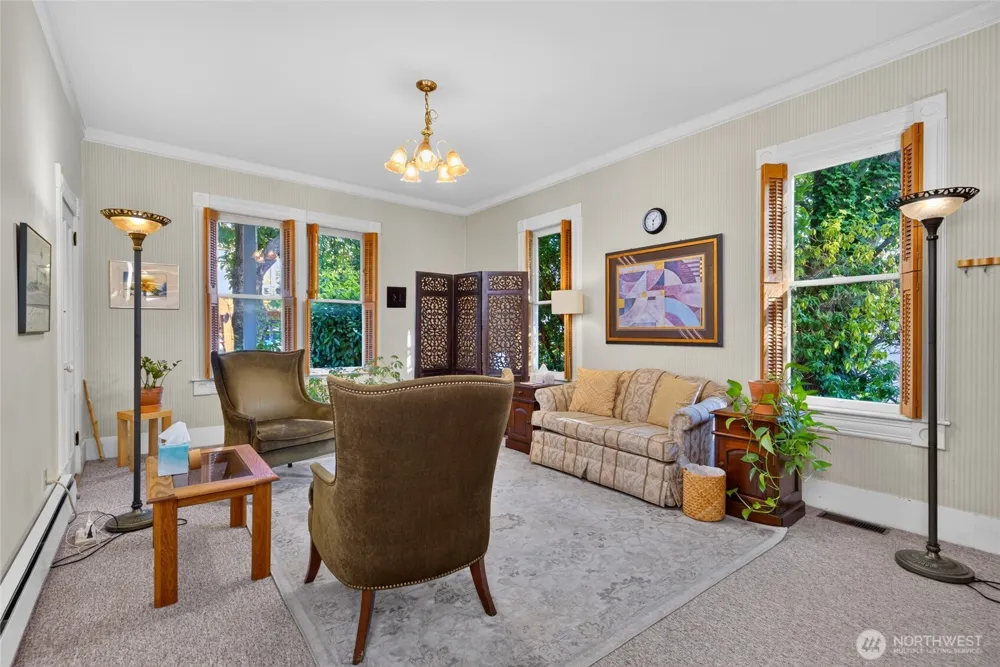 115 3rd Avenue Edmonds, WA 98020