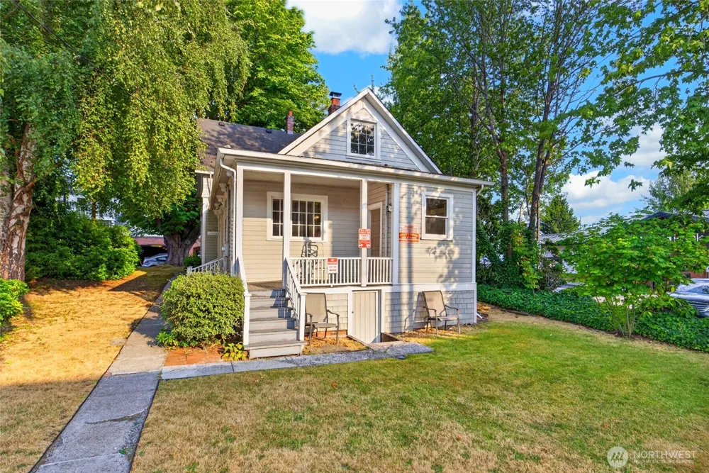 115 3rd Avenue Edmonds, WA 98020